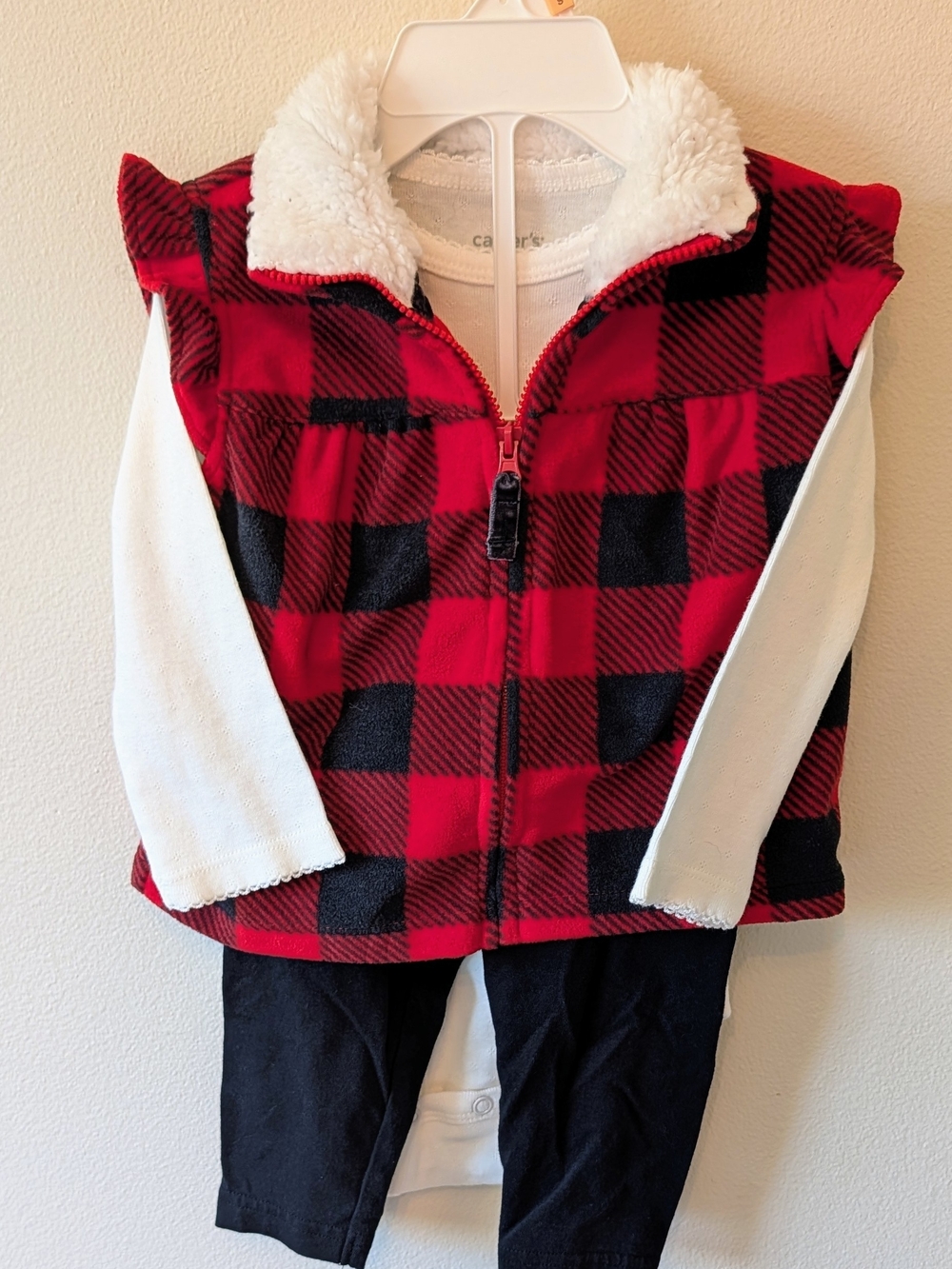 NWT Carter’s Baby 3-Piece Buffalo Plaid Outfit – 12M